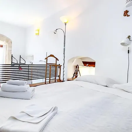 Apartment Il Rifugio Del Dottore 1 - And Upside In Oldtown Bari